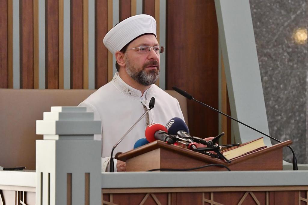 Başkan Erbaş, Millet Camii’nde Çocuklar ve Gençlerle Program Yaptı