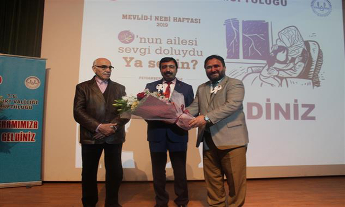 Merhamet ve Sevginin Olduğu Ailede Huzur ve Sükûnet Vardır