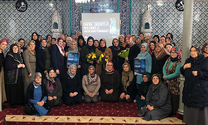 DİTİB Federal Kadınlar Kolu‘ndan “Sanal Şiddetle Mücadele” Etkinliği