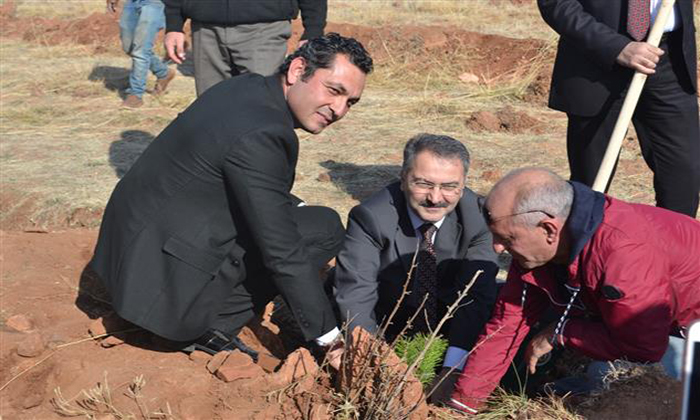 Tüm Türkiye’de Olduğu Gibi Kırıkkale’de De Fidanlar Toprakla Buluştu..