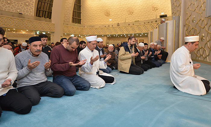 Köln’de Mevlid Kandili Coşkusu..