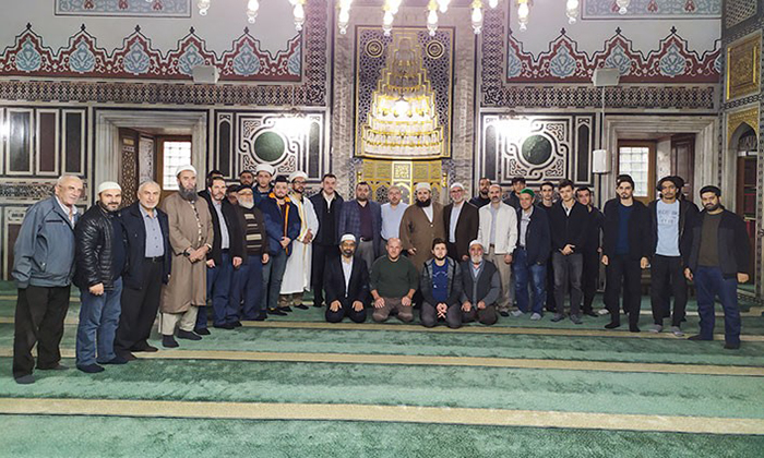 Kyk’lı Gençler Sabah Namazında