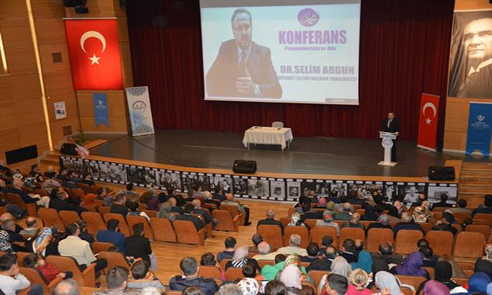 Dr. Selim Argun; “Peygamber Efendimiz Örnek Bir Aile Reisidir”