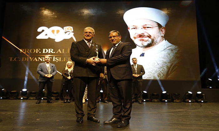 Erbaş’a “Sigarayla Mücadele” Ödülü