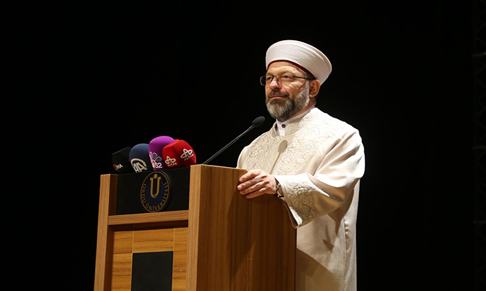 Ali Erbaş, “Kız ve Erkek Çocuklarımızı Hiç Ayrım Yapmadan Hayata Hazırlamalıyız”