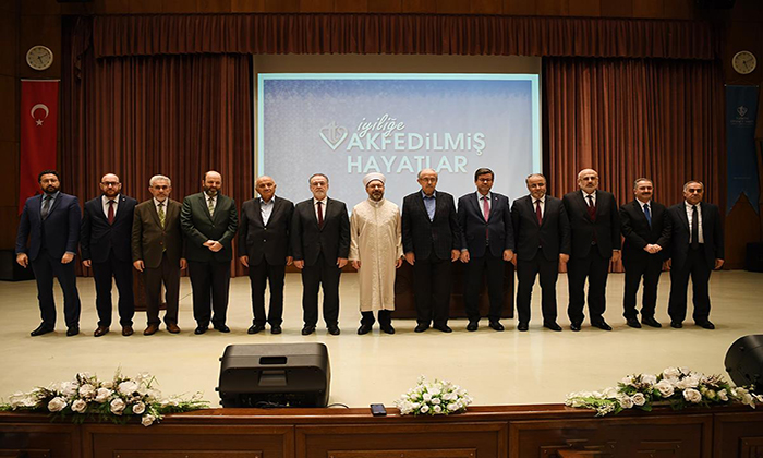 Diyanet İşleri Başkanı Erbaş, “İyiliğe Vakfedilmiş Hayatlar” Programına Katıldı