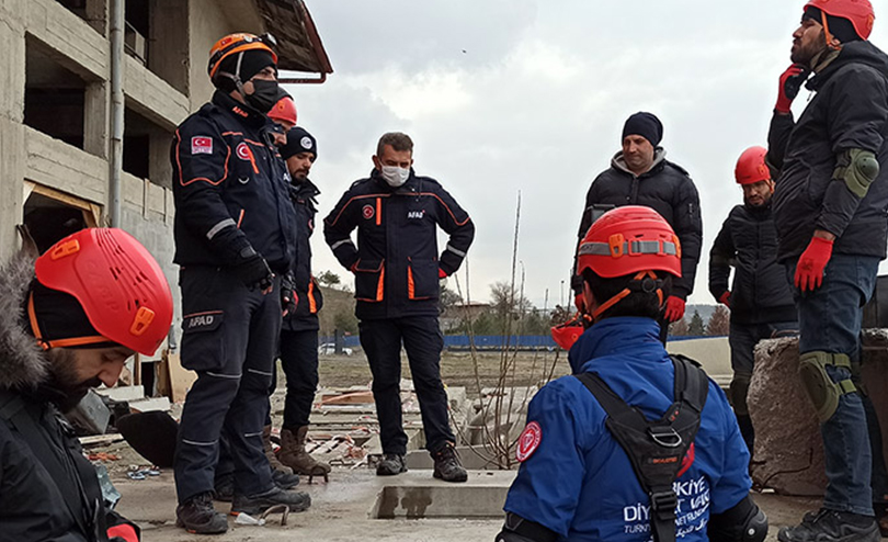 Türkiye Diyanet Vakfı tarafından arama kurtarma destek ekipleri kuruldu
