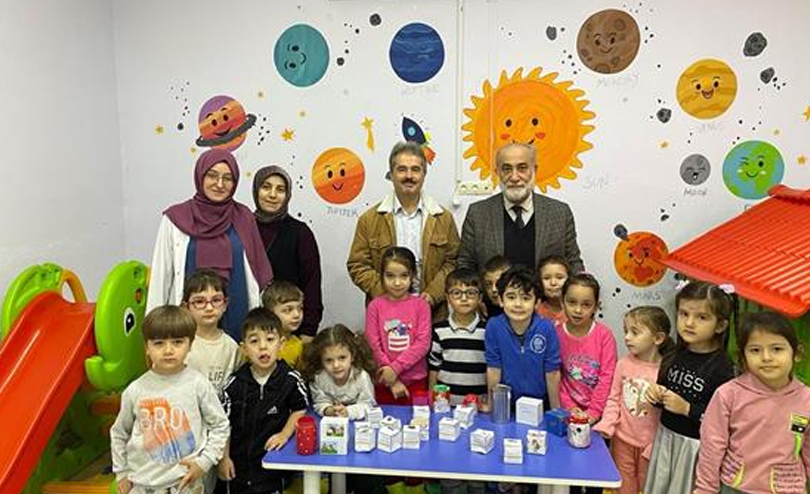 Minik Öğrenciler Yardım Kampanyasına Destek Oldu