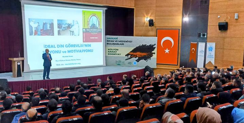 “İdeal Din Gönüllüsünün Vizyonu ve Motivasyonu” Konulu Konferans Organize Edildi