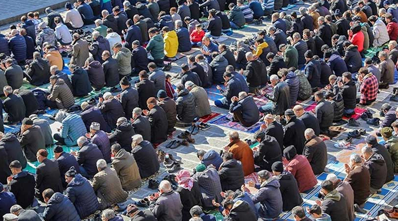 Depremden bölgesinde dayanışma duası yapıldı